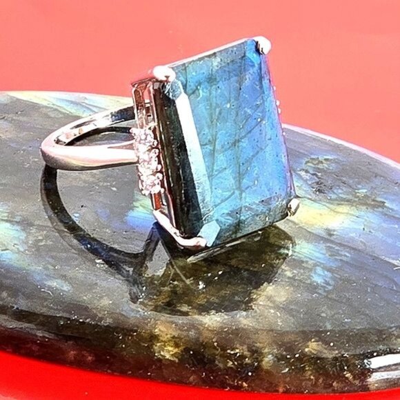 Natural Labradorite & CZ 925 Sterling Silver Ring - Picture 14 of 14